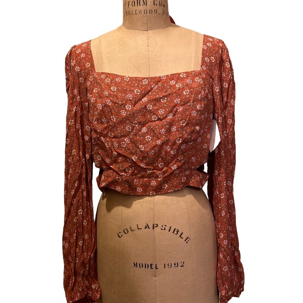 Elodie Square Neck Floral Long Sleeve Side Cutout Crop Top NWT Size XL